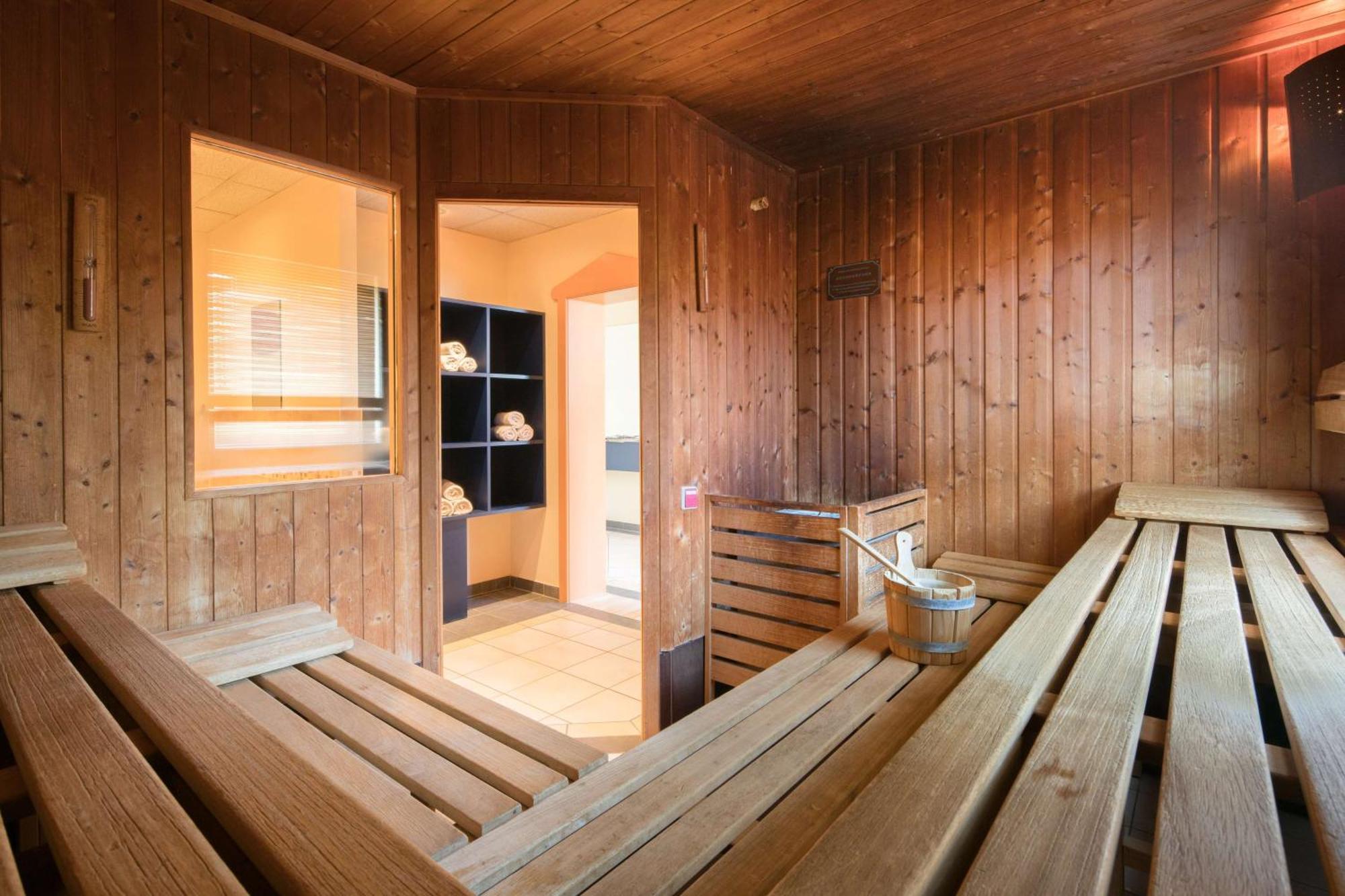 Western 4* Jena